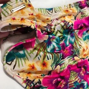 VS - Cheeky Tropical Botanics Bikini Bottom
